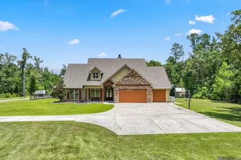 Exterior - 27605 Patterson Rd, Springfield, LA 70462 photo 2 of 18