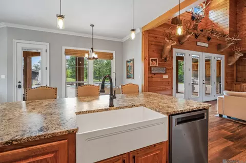 Kitchen - 27605 Patterson Rd, Springfield, LA 70462 photo 7 of 7