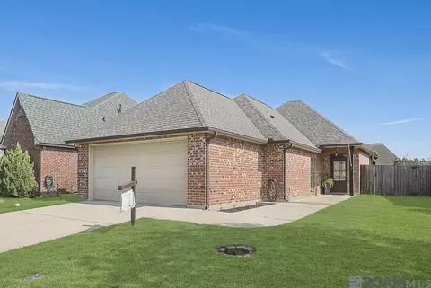 15055 Garden Creek Dr, Walker, LA 70785