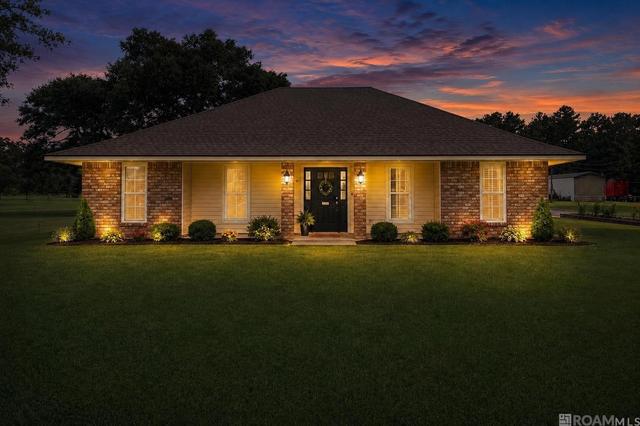 13180 Galloway Garden Rd, Walker, LA 70785