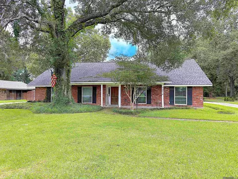 7314 Oak Meadow Dr, Baton Rouge, LA 70818
