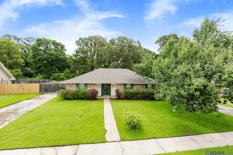 2145 Stonewood Dr, Baton Rouge, LA 70816