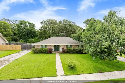 2145 Stonewood Dr, Baton Rouge, LA 70816