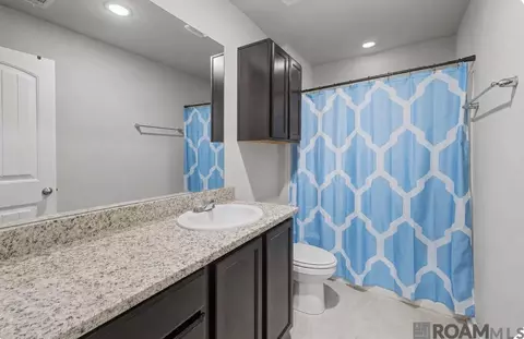 Bath - 13197 Hanks Way, Walker, LA 70785 photo 1 of 1