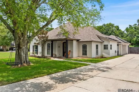 12462 Katie Dr, Gonzales, LA 70737