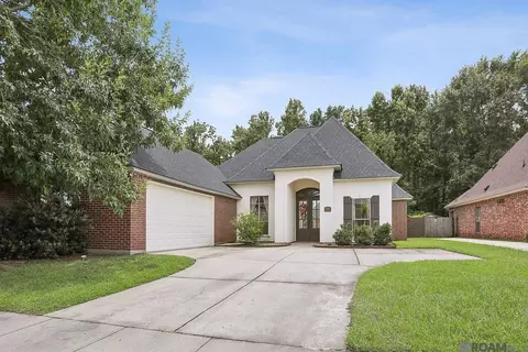 2388 Brush Creek Ct, Zachary, LA 70791