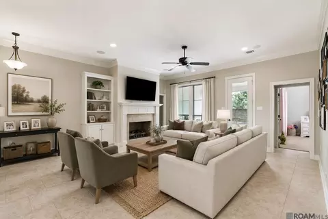 16490 Anna Belle Dr, Prairieville, LA 70769