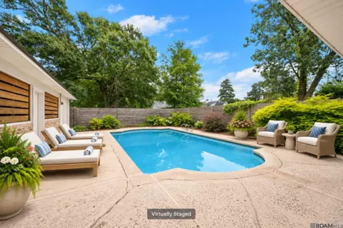 2109 Fairway Dr, Baton Rouge, LA 70809