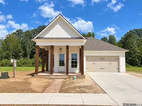 13037 Magnolia Square Dr, Central, LA 70818