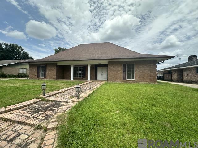 1087 Sherwood Forest Blvd, Baton Rouge, LA 70815