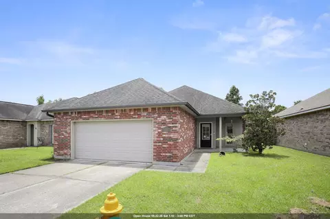 6742 Silver Springs Dr, Greenwell Springs, LA 70739