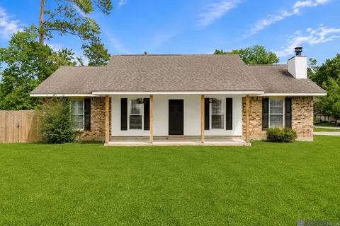 12805 Ina Dr, Walker, LA 70785