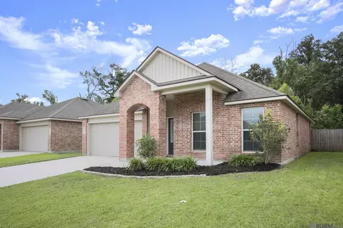 8278 Fairlane Dr, Denham Springs, LA 70726
