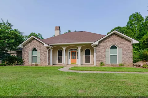 13204 Bluff Rd, Geismar, LA 70734