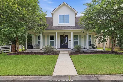 15668 Green Trails Blvd, Baton Rouge, LA 70817