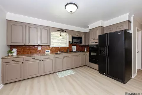 Kitchen - 5371 Eudora Dr, Addis, LA 70710 photo 1 of 2