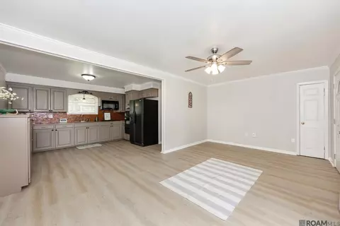 Living - 5371 Eudora Dr, Addis, LA 70710 photo 3 of 3