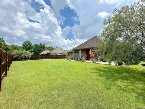 Exterior - 4418 Union Dr, Addis, LA 70710 photo 5 of 9