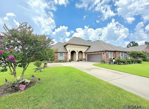 Exterior - 4418 Union Dr, Addis, LA 70710 photo 3 of 9
