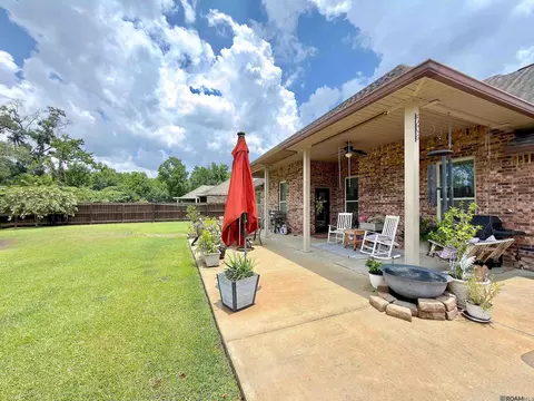 Exterior - 4418 Union Dr, Addis, LA 70710 photo 6 of 9