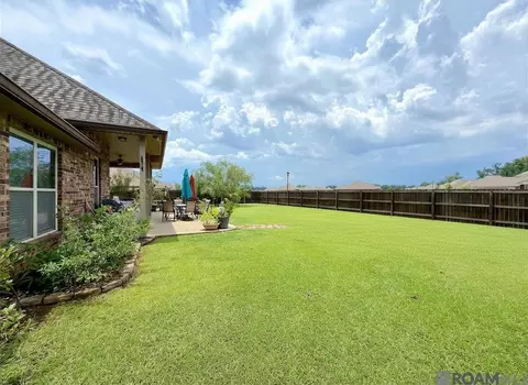 Exterior - 4418 Union Dr, Addis, LA 70710 photo 4 of 9