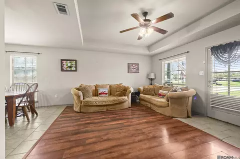 12242 Creekside Ave, Walker, LA 70785 photo 5