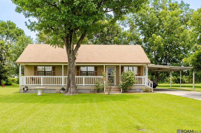 8274 Section Rd, Port Allen, LA 70767