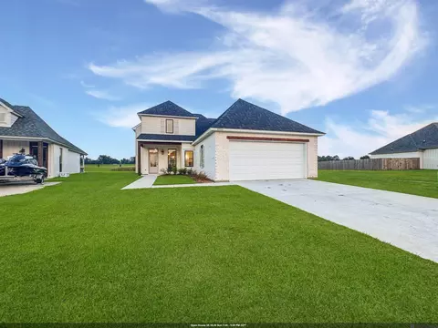 39551 Hernando De Soto Dr, Darrow, LA 70725
