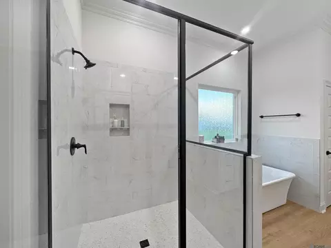 Bath - 39551 Hernando De Soto Dr, Darrow, LA 70725 photo 4 of 6
