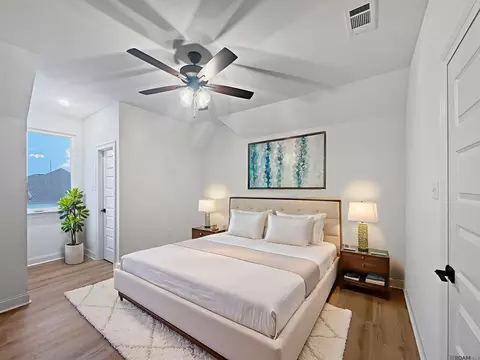 Bedroom - 39551 Hernando De Soto Dr, Darrow, LA 70725 photo 4 of 5