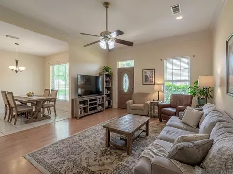 38159 Willow Lk E, Prairieville, LA 70769