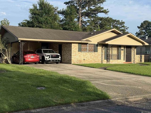 944 Savanna View Dr, Baton Rouge, LA 70810