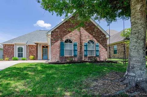 12258 River Highlands Dr, Saint Amant, LA 70774