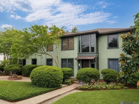 2954 Hundred Oaks Ave # 7, Baton Rouge, LA 70808