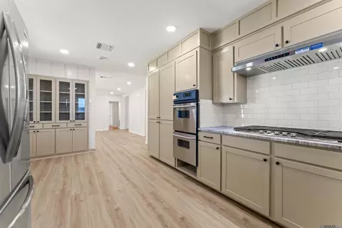 1451 Parker St, Baton Rouge, LA 70808