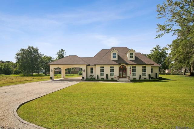 3431 E St Bernard Hwy, Meraux, LA 70075