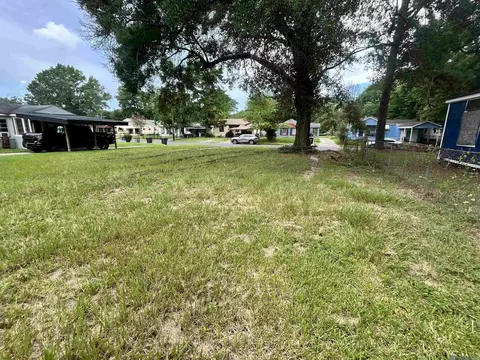 3434 Dalton St, Baton Rouge, LA 70805