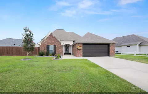 41497 Hearthstone Ave, Prairieville, LA 70769