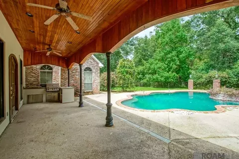 Exterior - 14150 Lockhart Ln, Walker, LA 70785 photo 4 of 9