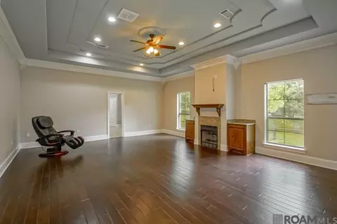 Living - 14150 Lockhart Ln, Walker, LA 70785 photo 8 of 9