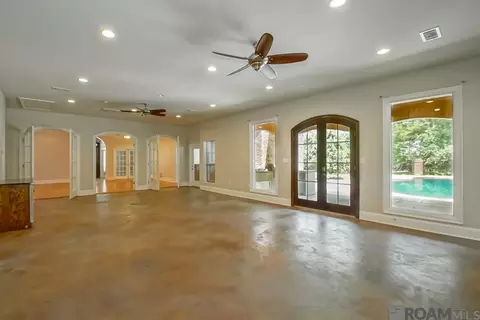 Living - 14150 Lockhart Ln, Walker, LA 70785 photo 6 of 9