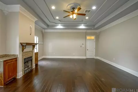 Living - 14150 Lockhart Ln, Walker, LA 70785 photo 9 of 9