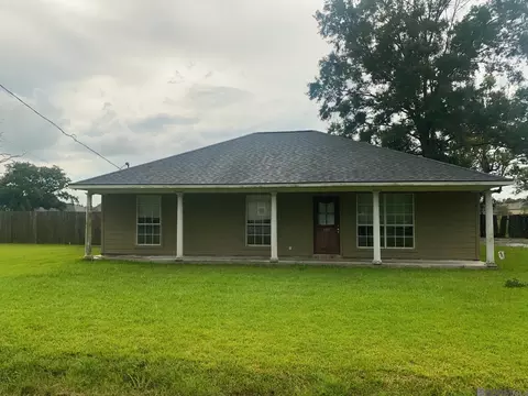 41185 Rhea St, Gonzales, LA 70737