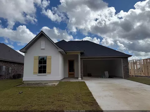 37138 Southdown Cir, Prairieville, LA 70769