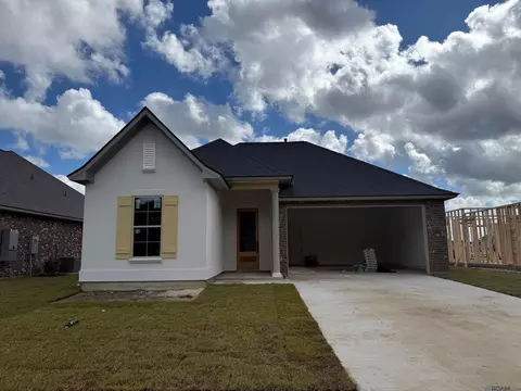 37138 Southdown Cir, Prairieville, LA 70769