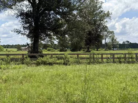 22390 Plank Rd, Zachary, LA 70791