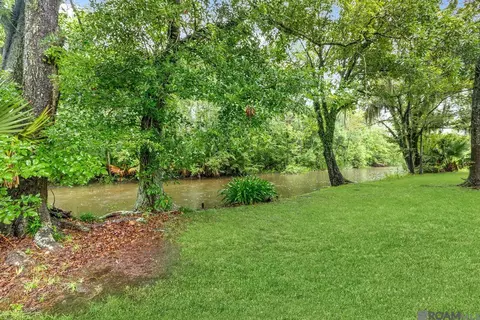 8369 Phillips Rd, Saint Amant, LA 70774