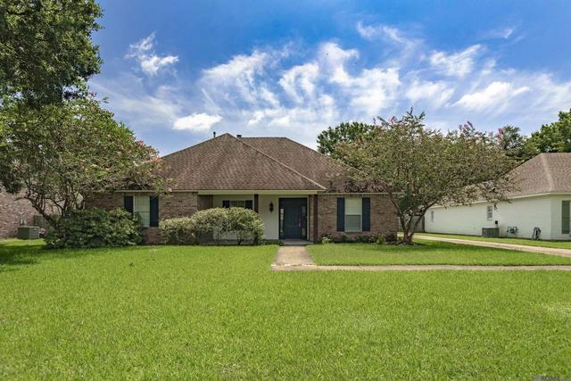 6215 Destrahan Dr, Baton Rouge, LA 70820