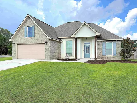 23221 Cinder Dr, Denham Springs, LA 70726