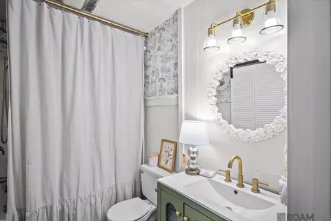 Bath - 26811 Pen Dr, Walker, LA 70785 photo 2 of 2